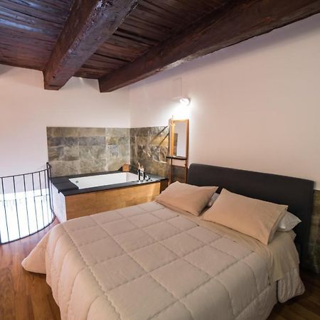 Corte Capomazza Appartamenti Napoli Bagian luar foto